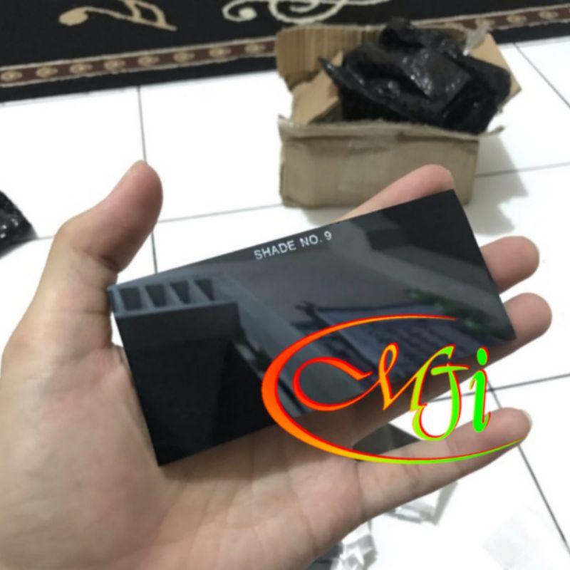 Kaca las hitam no 9 aulektro kedok Welding Glass Black Color no 9