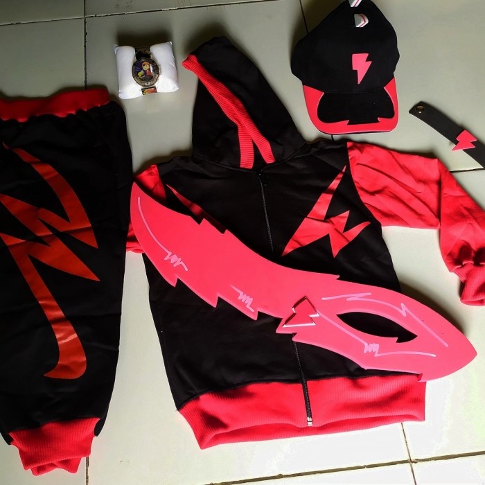 KOSTUM SETELAN BOBOIBOY HALILINTAR FULL SET PLUS JAM LASER PROYEKTOR - Hitam S