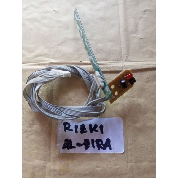 Ir remote control dan tombol Tv FAWS