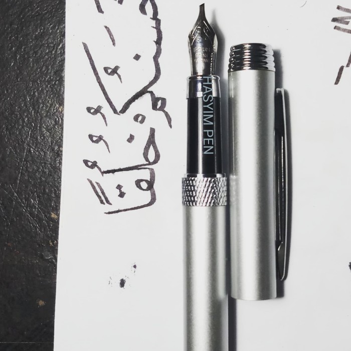 

kaligrafi-perlengkapan- calligraphy pen / fountainpen / fp / pena / kalam khat / iridium pen - hitam