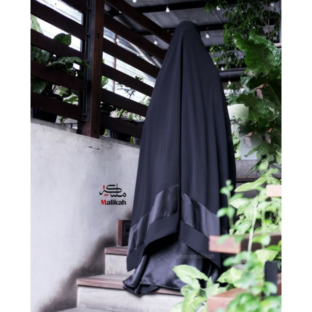 ASH SHAHANIYYAH GAMIS SET BLACK FRENCH KHIMAR BY ABAYA MALIKAH