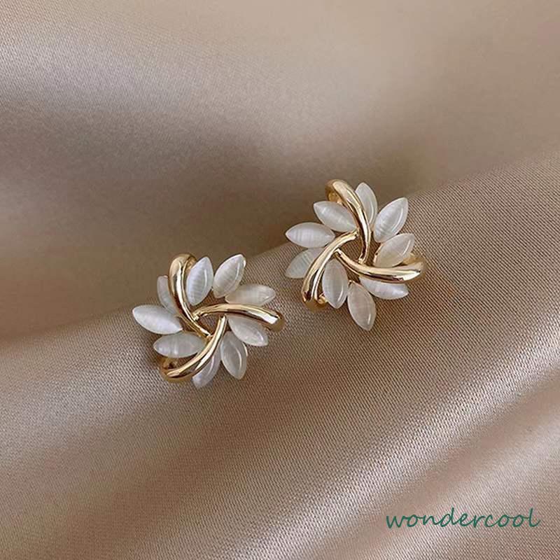 Opal Butterfly Love Water Drop Zircon Earrings Desain Niche Wanita Anting Temperamen Kelas Atas-Won