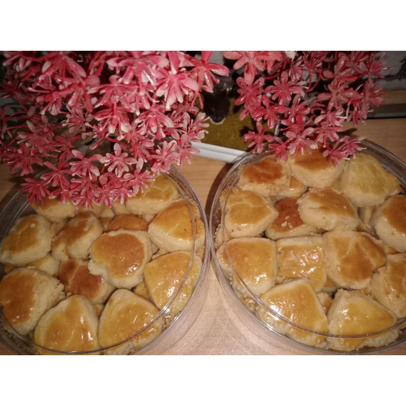 

Kue Kacang