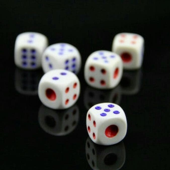 Dadu Mainan PVC Dice Board games Dot Domino Kartu Uno 18mm x 1.8cm