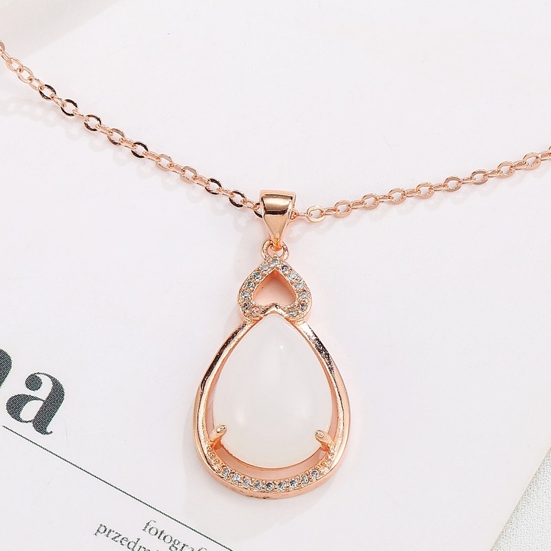 [Ready Stock]Fashion Gold-Plated Inlaid Jade Water Drop Pear-Shaped Pendant Necklace