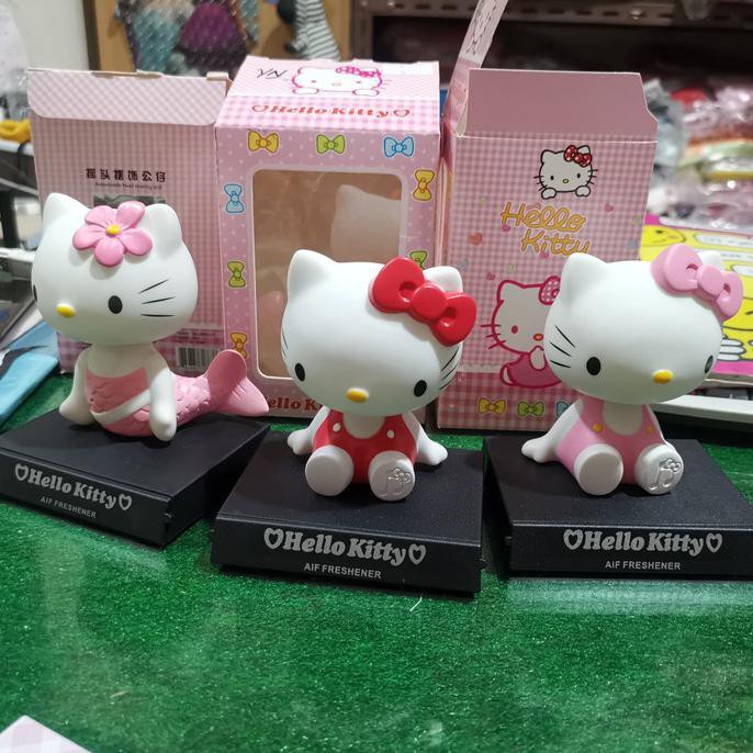 Pajangan Dashboard Mobil Hello Kitty Kepala Goyang Bobble head