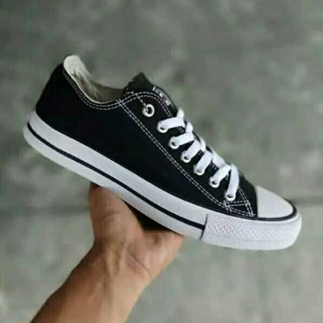 Sepatu Convers All Star Hitam