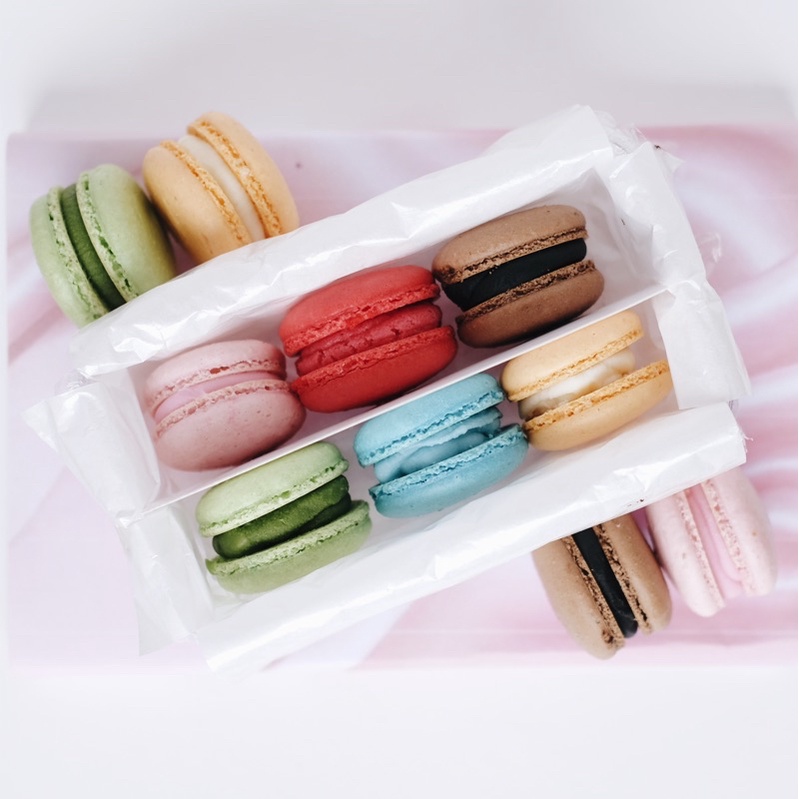 

Macaron Reguler Isi 6 Toples