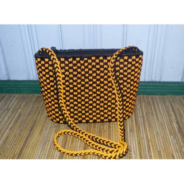 Tas manik manik cantik kalimantan