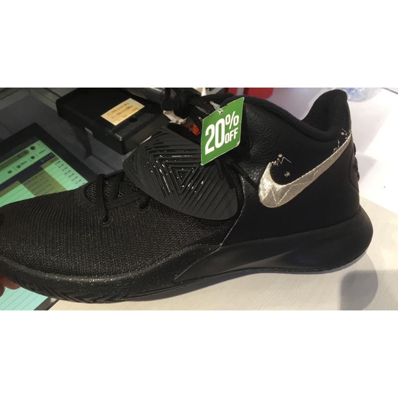 NIKE KYRIE FLYTRAP 3 EP