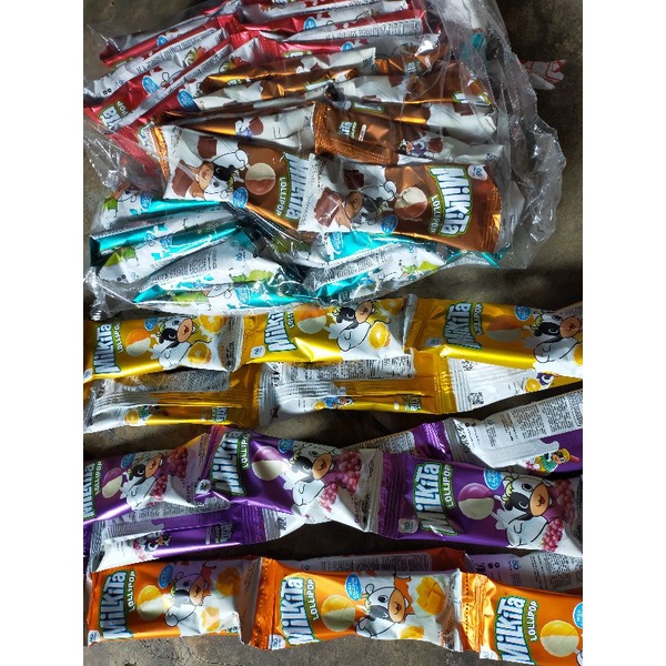 

Perenceng Permen Milkita Lolipop isi 10 Pcs