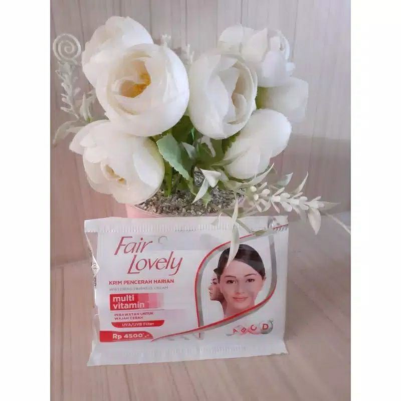 Fair &amp; Lovely Sachet Cream/Facial Foam