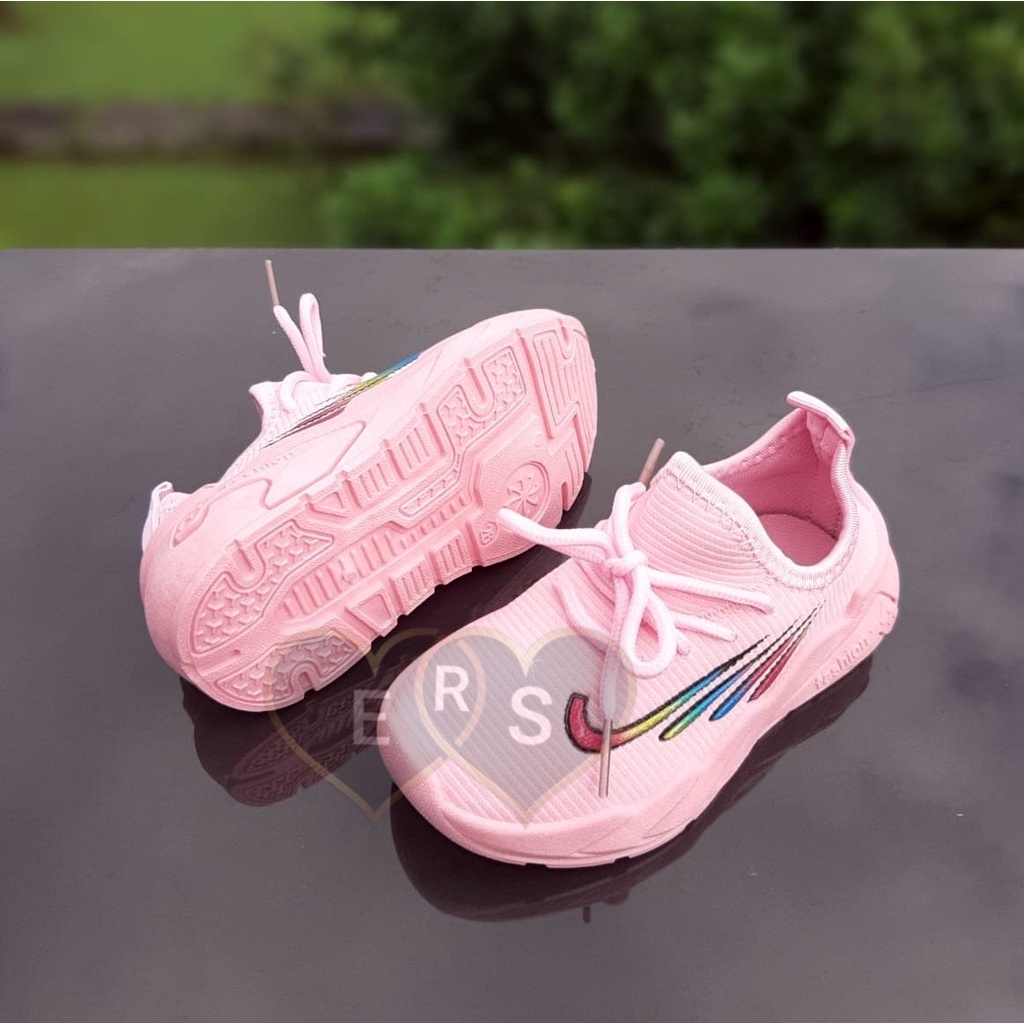 TOKOERS E12 Sepatu Slip On Anak Import Laki Laki/Perempuan Umur  2 3 4 5 thn - BEKRO