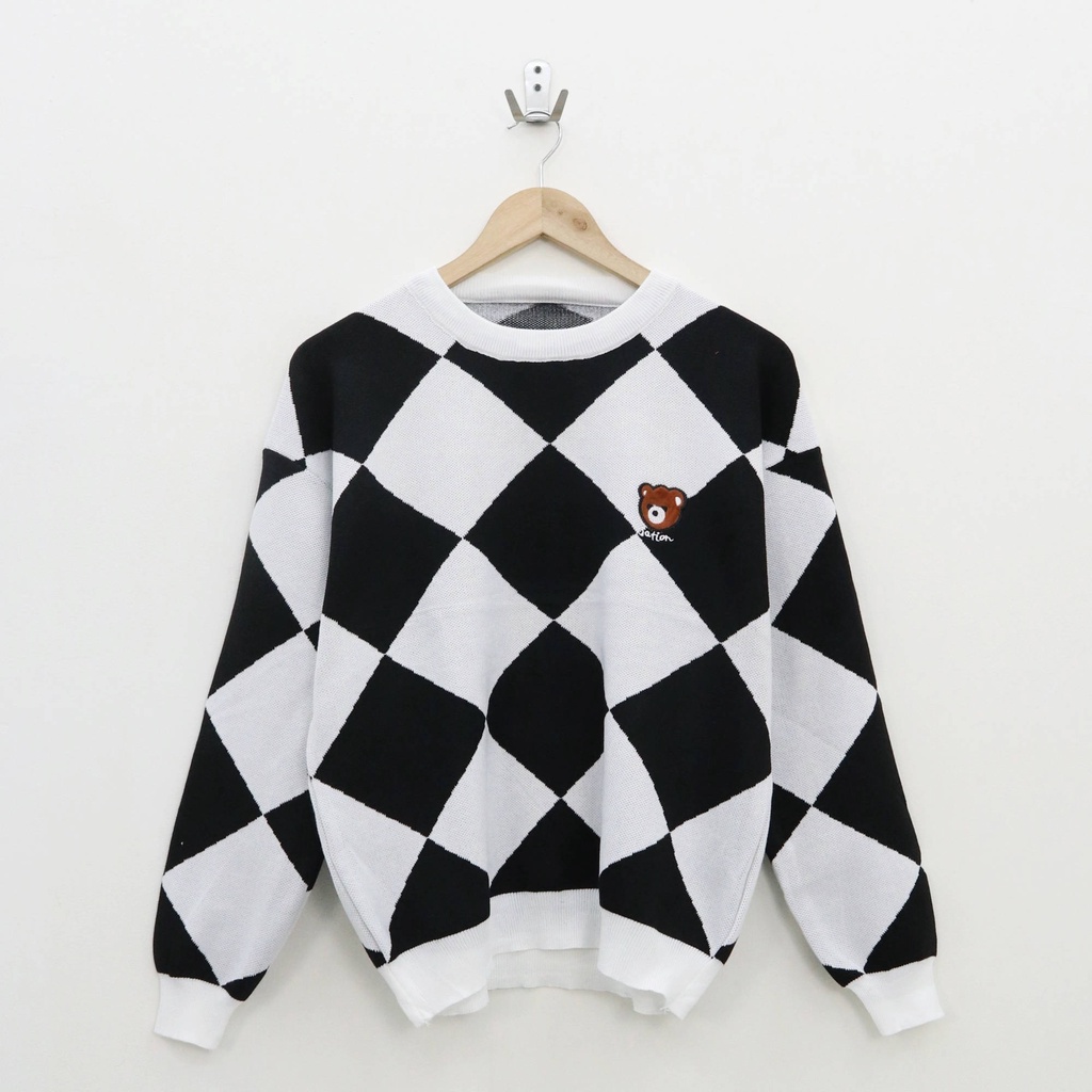 Chesy bear knit sweater - Thejanclothes