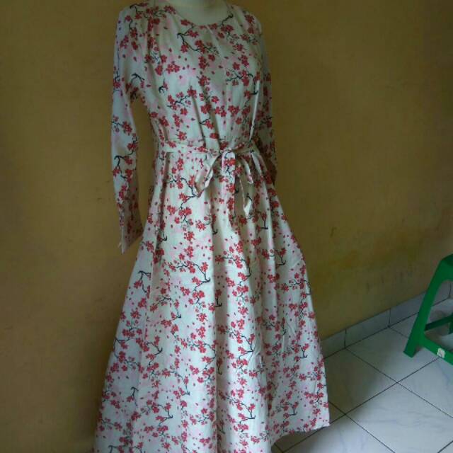

Alamanda white