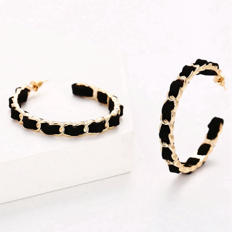 Anting Tusuk Gantung Bahan Flanel Desain Lingkaranrumbai Rantai Metal Gaya Vintage Kreatif Untuk Wanita