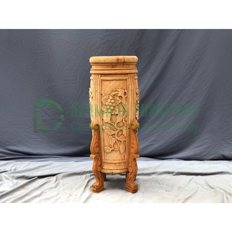 GUCI TEMPAT PAYUNG KAYU MAHONI GUCI UKIR DEKORASI RUANG TAMU TERAS DERMAGA FURNITURE