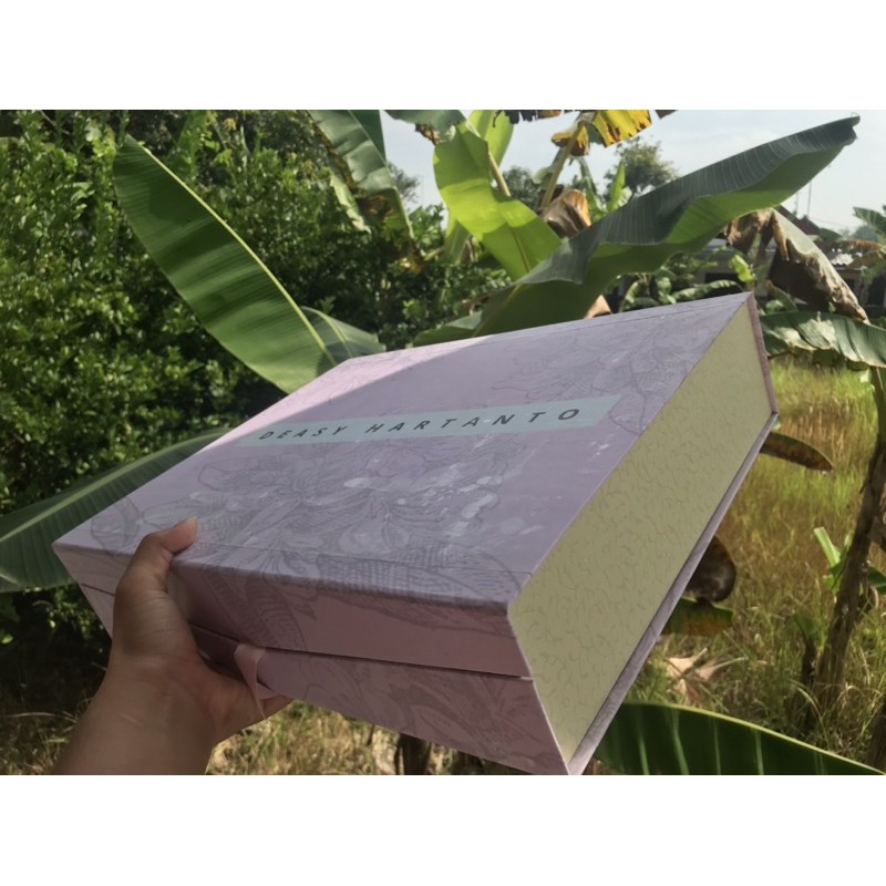 

Hard Box - Hampers Magnetic/ Gift Box/ Kotak Kado/ Tipe Premium Magnetic