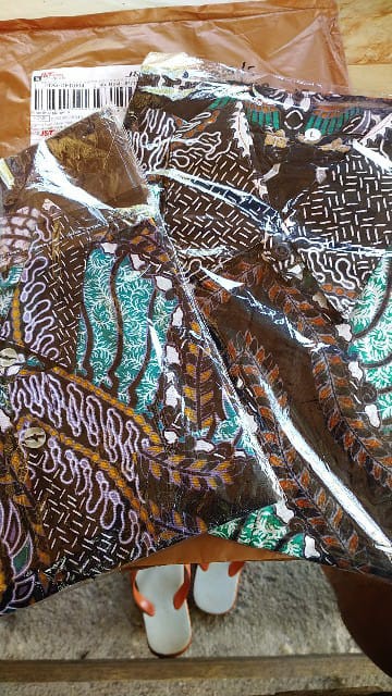 Couple Batik Keluarga || Setelan Couple Batik Ayah Ibu Anak Cewek