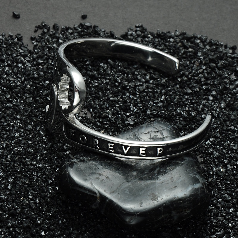 Gelang Bangle Biker Bahan Stainless Steel Gaya Punk Gothic Untuk Pria