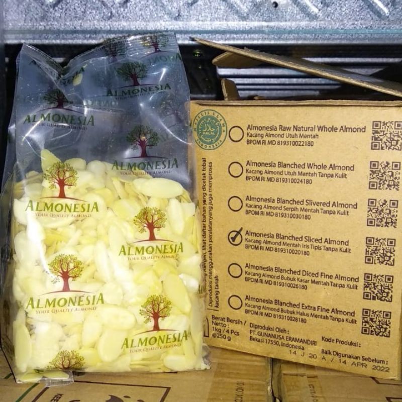 

kacang almond Slice