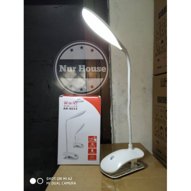 lampu meja belajar led flexible saklar sentuh jepit 6033