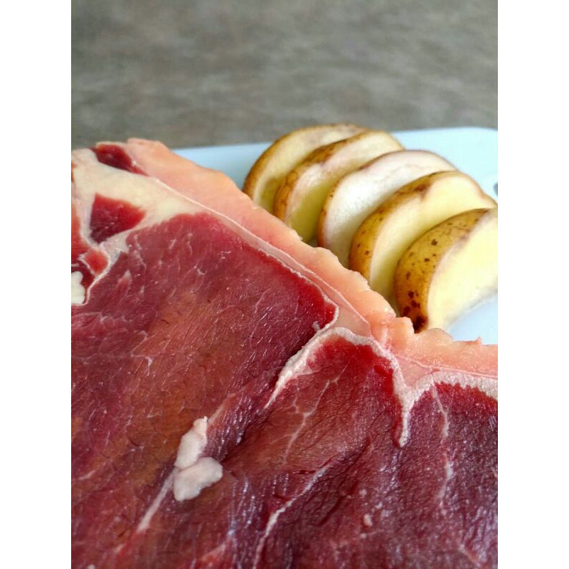 

Daging Sapi Has luar/ Beef sirloin Australia grade A