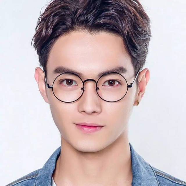 KACAMATA HITAM BULAT KOREA