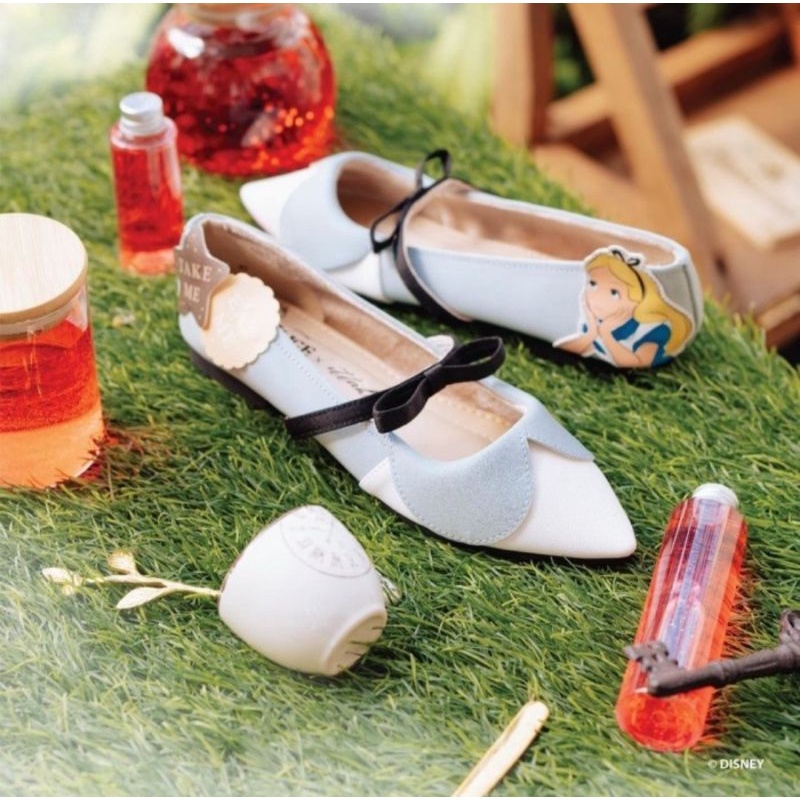 Ittaherl 39 Alice on wonderland Alice maxi pointy sky