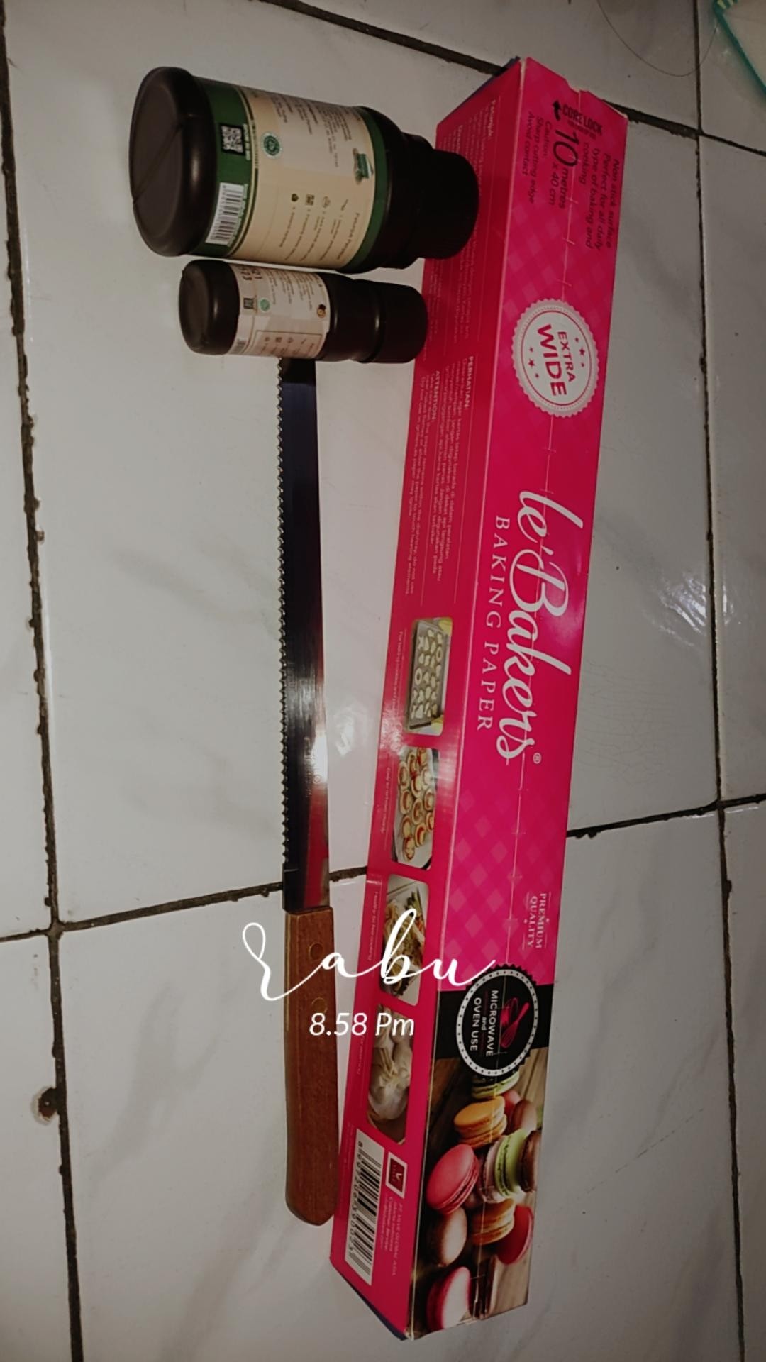 Pisau Roti 20 Cm Pisau Kue Bread Knife 8 Gerigi Stainless Steel Gagang Kayu