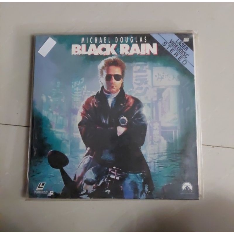 Kaset Laser disc Michael Douglas Black Rain