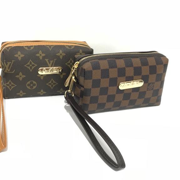 

Top Produk.. DOMPET GUCCI BAHAN TEBAL ORGANIZER KOTAK PENCIL ADA TALI TANGAN bentuk kotak pensil tem
