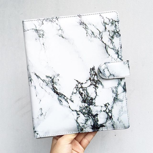 

BINDER MARBLE BLACK A5 20RING
