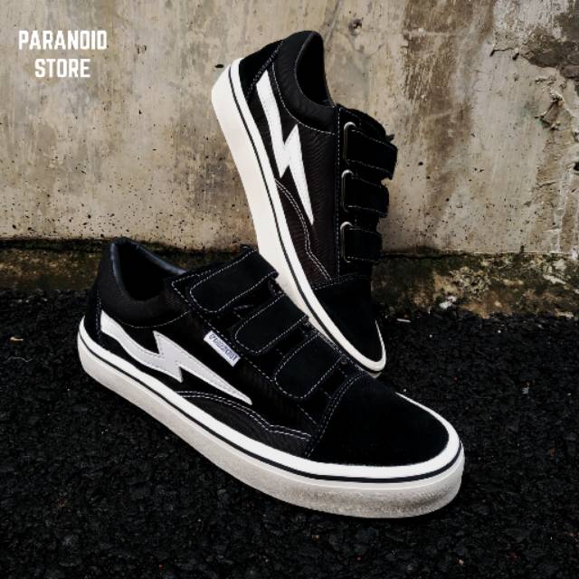 Toko Online paranoidstorejkt Shopee Indonesia