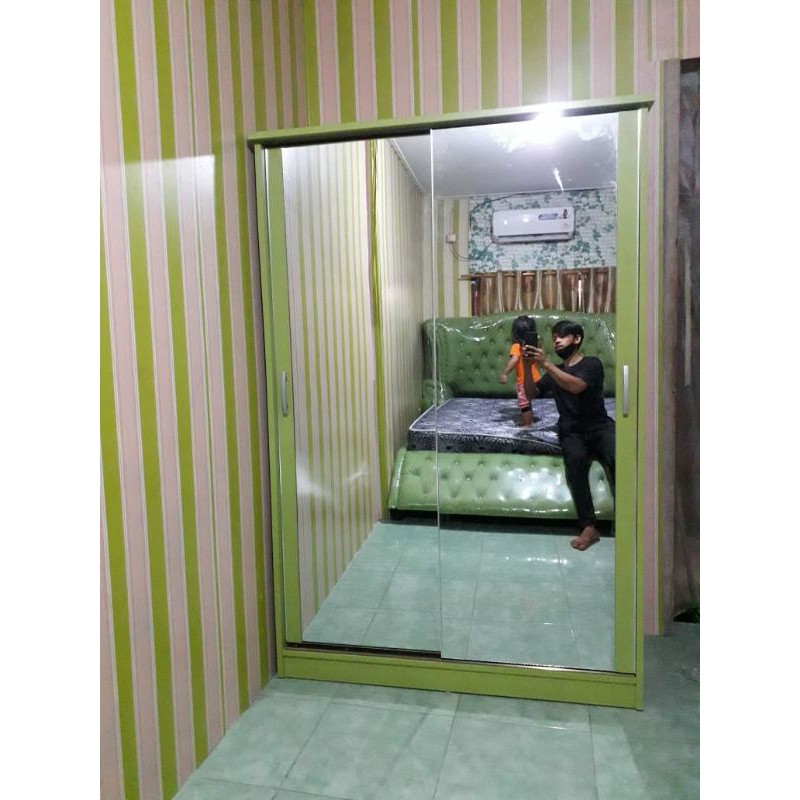LEMARI PAKAIAN SLIDING/LEMARI PAKAIAN SLEDING/LEMARI PAKAIAN SLIDING MINIMALIS/LEMARI BAJU FULL CERM