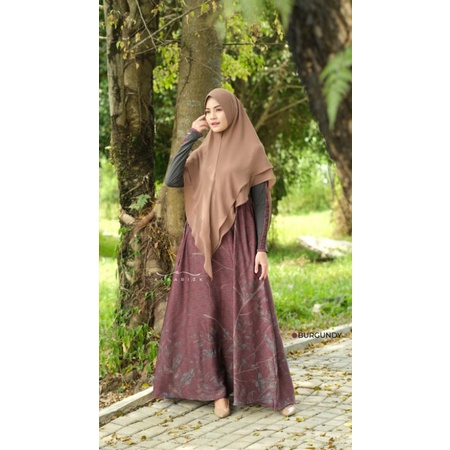 MADAM SET maroon | Albarizk Signature