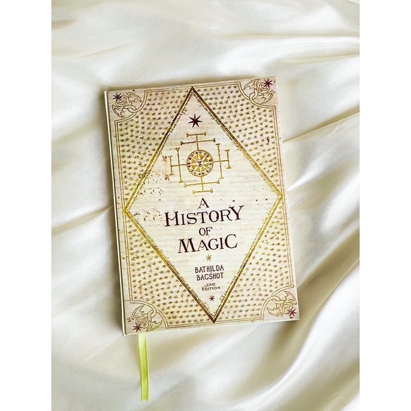 A History of Magic by Bathilda Bagshot | Harry Potter