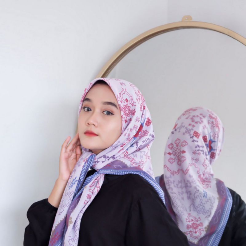 Square Motif Maira Part 1-M 29