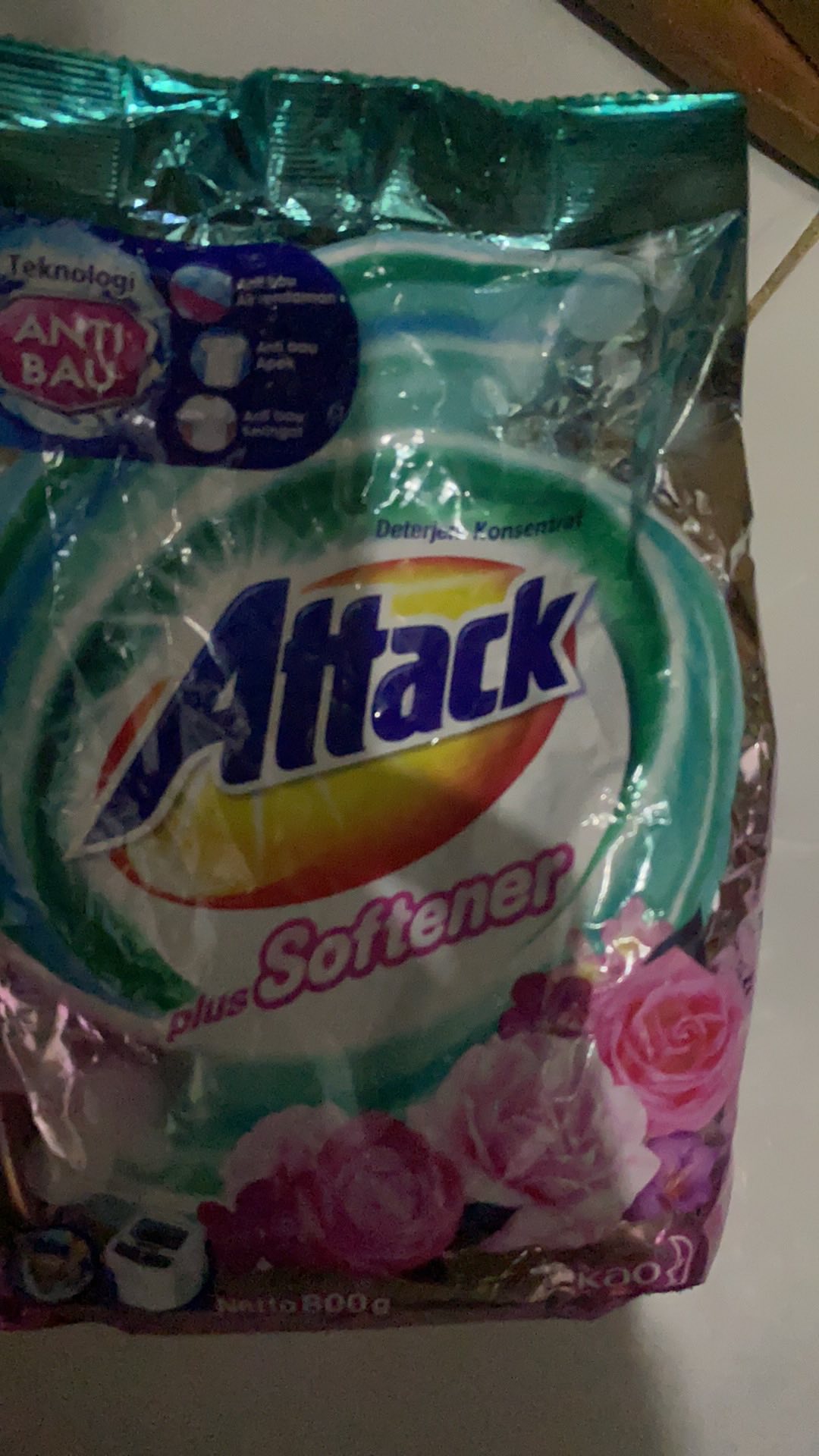 Attack Detergent Bubuk Plus Softeners 800 Gr
