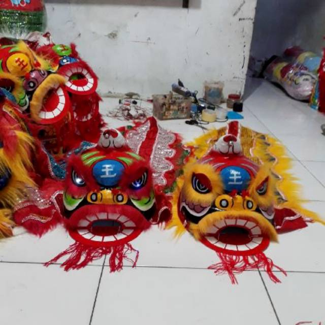 Barongsai anak mata kedip ekor payet