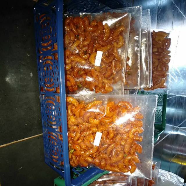 

MAKARONI CINTA Ujang Charless(LEVEL.15..)❤️