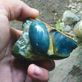 Paket Hemat 1/4 gram Bahan / Rough Hijau Tosca Sukabumi Rasa Bacan