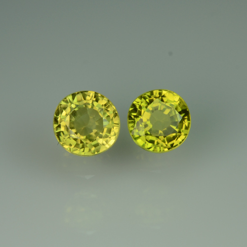 Pair Round 4.1mm 0.76ct tcw. Natural Unheated Untreated Greenish Yellow Chrysoberyl Ceylon Srilanka