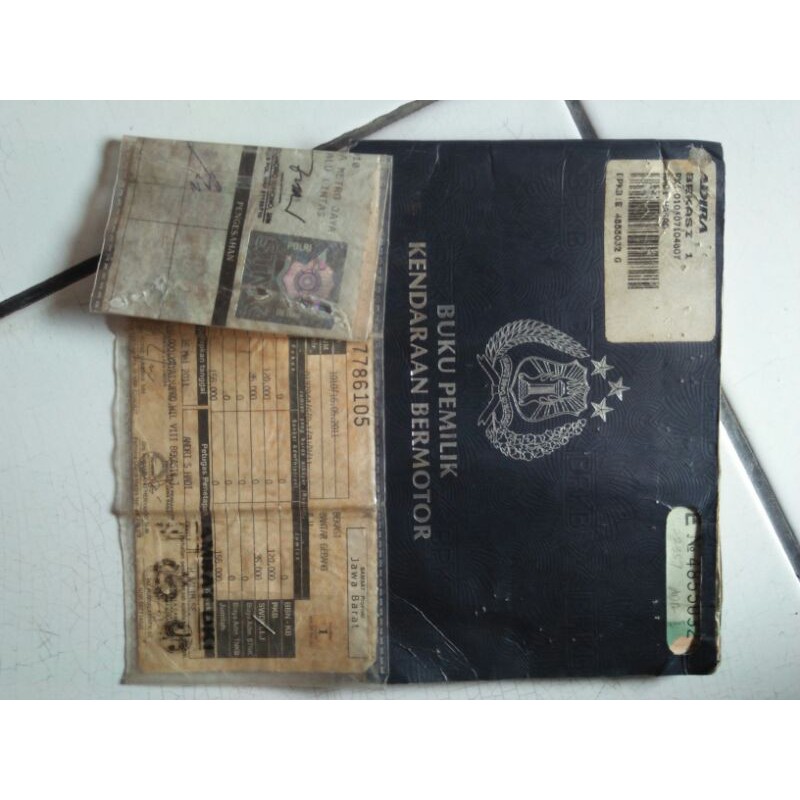 Krengkes Kiri Suzuki Spin & Dokumen STNK + BPKB