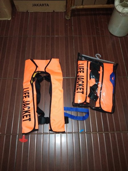 jaket pelampung life jacket udara otomatis life vest