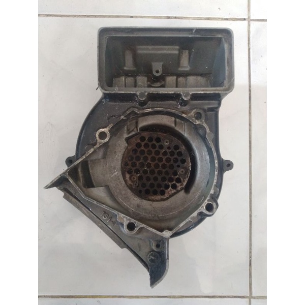 SATRIA 2 TAK LUMBA kalter bak magnet/tutup kipas magnet satria 2 tak sebelah kiri.