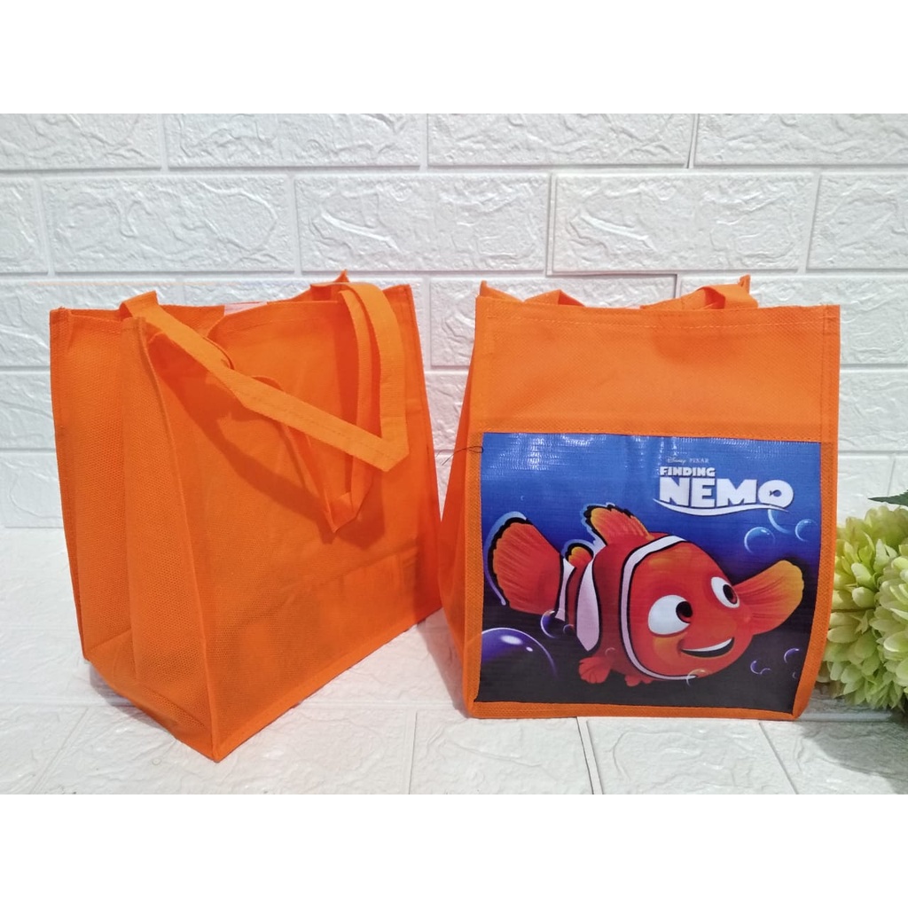 Tas NK Tema Animal Spunbond Goodie Bag Souvenir Ulang Tahun Anak Bingkisan Party Gift Birthday-Nemo Oren