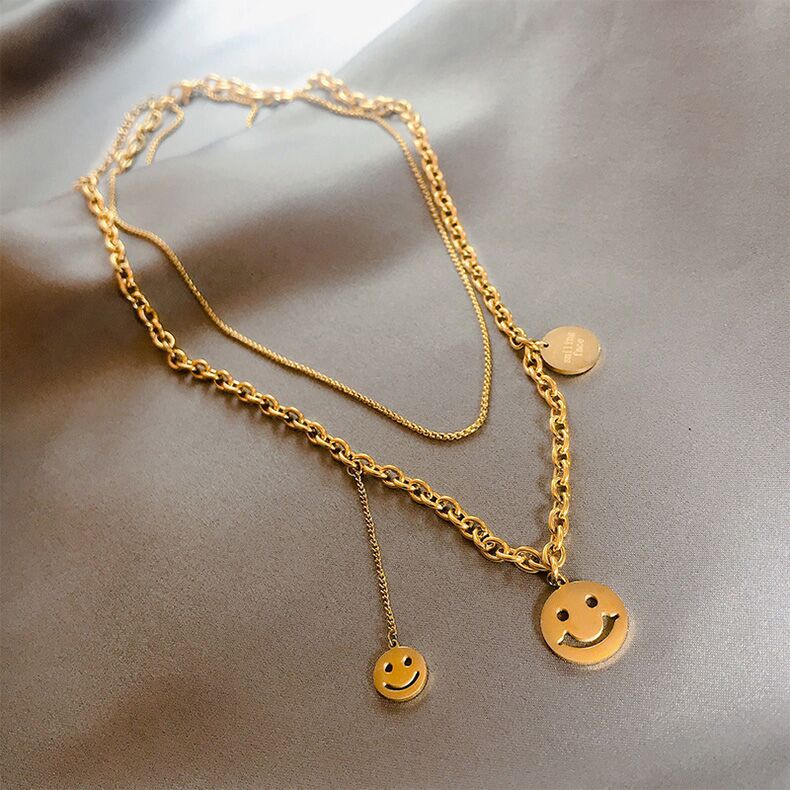 Fashion Hip Hop Smiley Face Liontin Baja Titanium Kalung Lapisan Ganda