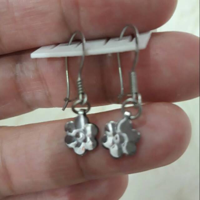 Anting Monel Kait Bunga Tidak Berkarat