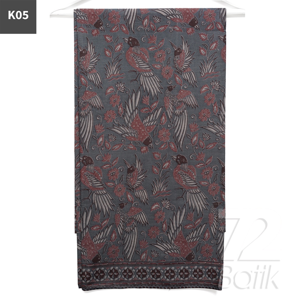 KAIN BATIK PREMIUM Bahan Katun Motif Burung Taman Warna Hitam 721559 Cap 72 Jarik Jarit Samping Kebat Panjang Batik Katun Modern Premium Bahan Seragam Batik Pernikahan Kantor Keluarga Murah Kamen Jadi Batik Bali Lembaran